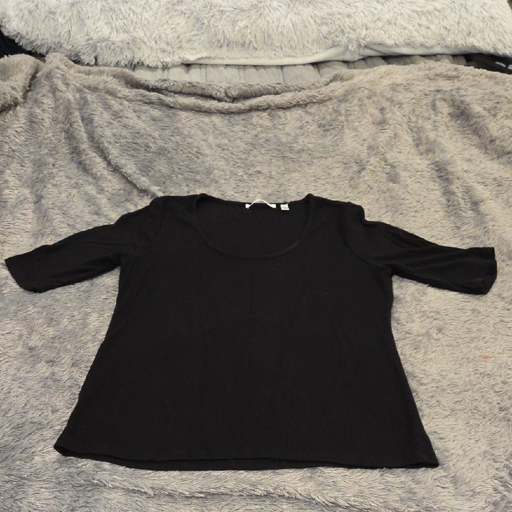 Cyrus Ribbed Black Scoop Neck Short Sleeve Top Size L!